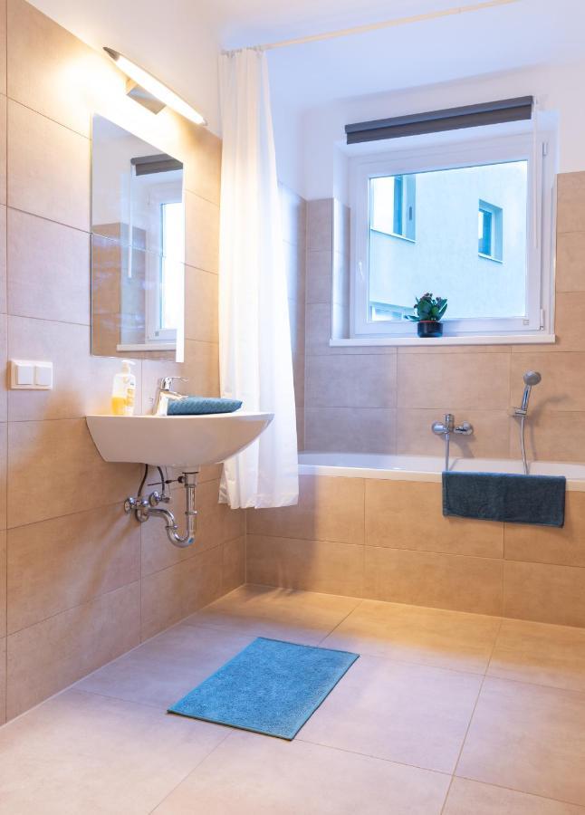 Pal'S Favoriten Apartment Відень Екстер'єр фото